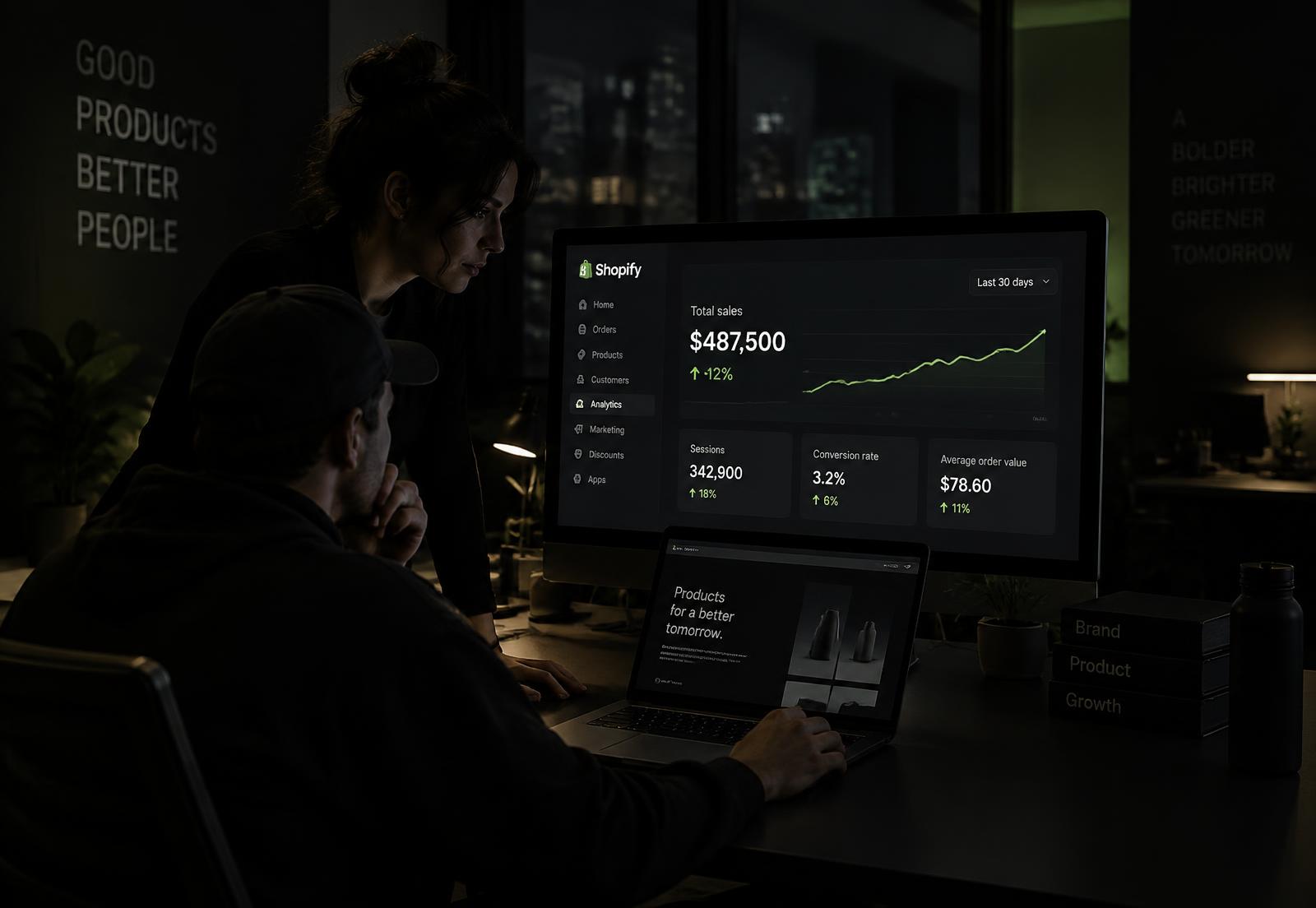 Équipe WeShop analysant les performances d'une boutique en ligne